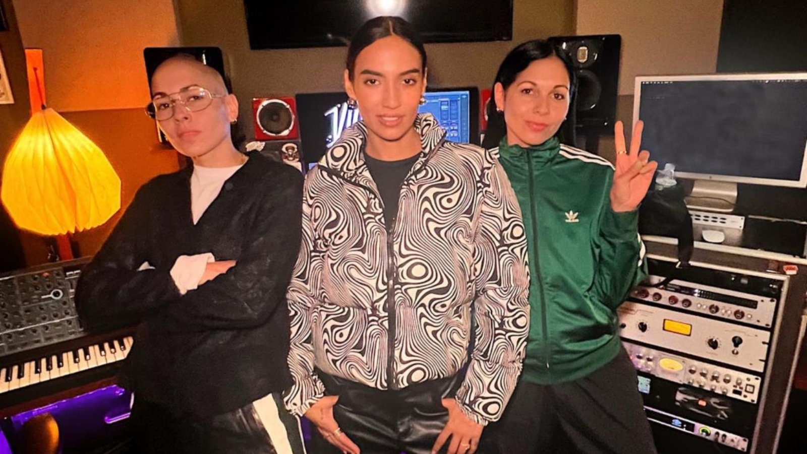 Manu Manzo, Nina Sky